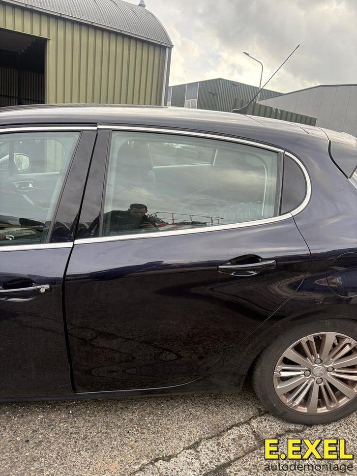Deur Links achter Peugeot 208 2012-19 Donkerblauw, Autos : Pièces & Accessoires, Carrosserie & Tôlerie, Porte, Peugeot, Arrière