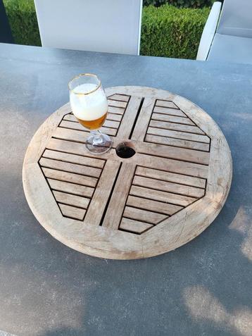 Draaischijf (teak) beschikbaar voor biedingen