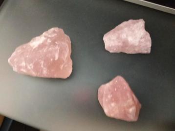 3 Pierres en Quartz rose (650 grammes) 