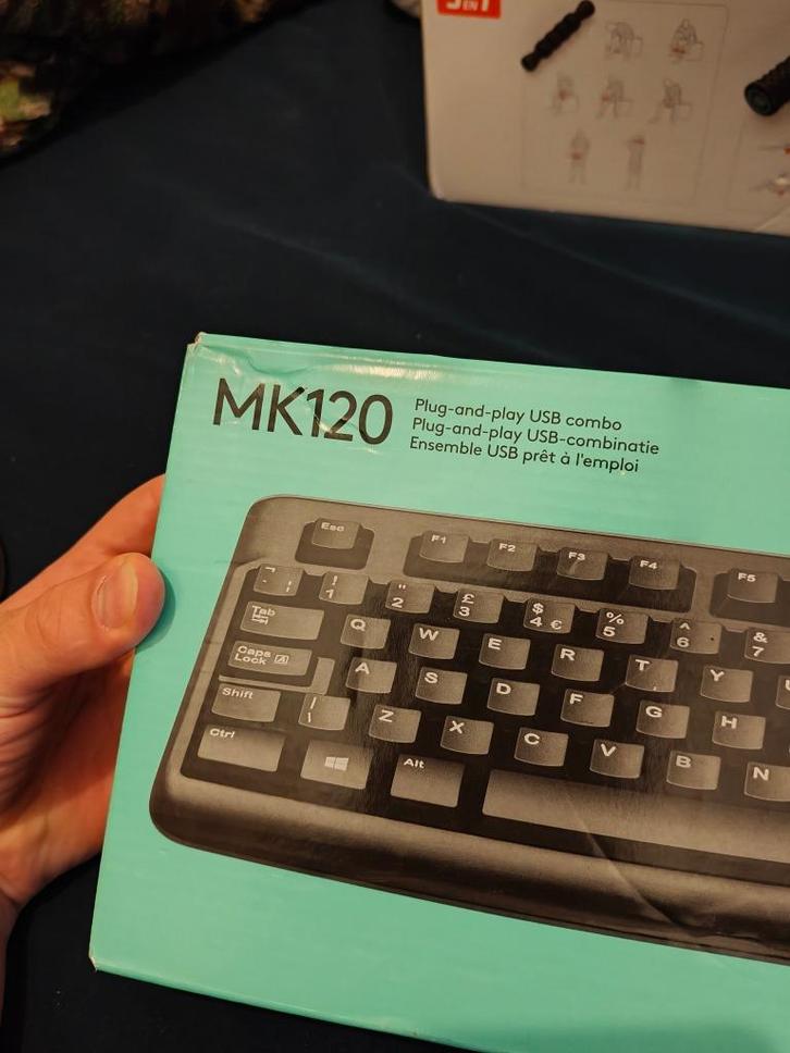 Combo clavier et souris logitech MK120 neuf en parfait état, Informatique & Logiciels, Claviers, Neuf, Azerty, Filaire, Ergonomique