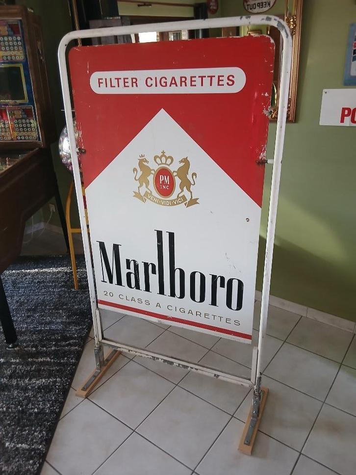 reclame bord & marlboro & 170 cm hoog en 90 cm breed, Verzamelen, Merken en Reclamevoorwerpen, Zo goed als nieuw, Reclamebord
