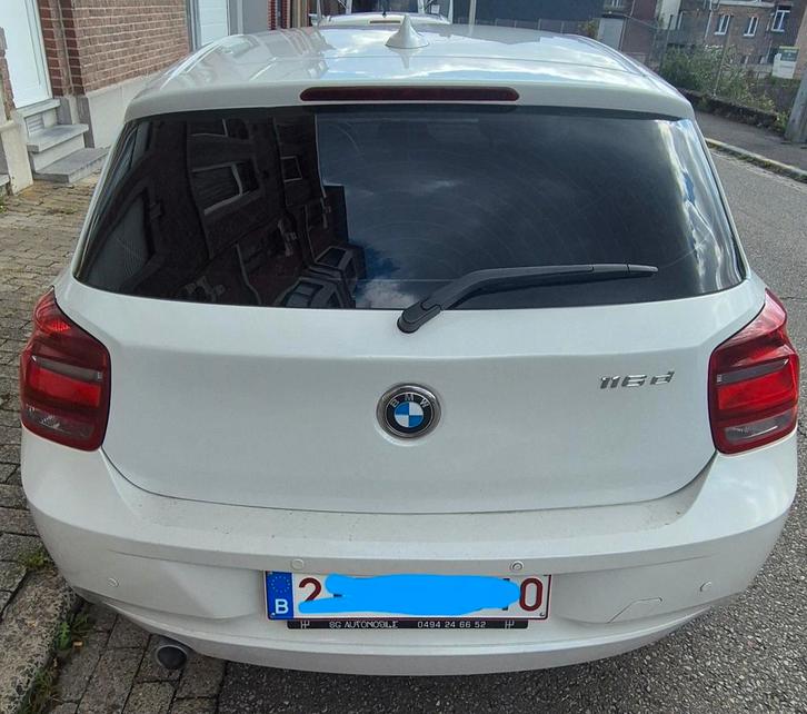 BMW 116d avec Kit hiver - Très bon état, Auto's, BMW, Particulier, 1 Reeks, ABS, Airconditioning, Bluetooth, Boordcomputer, Centrale vergrendeling
