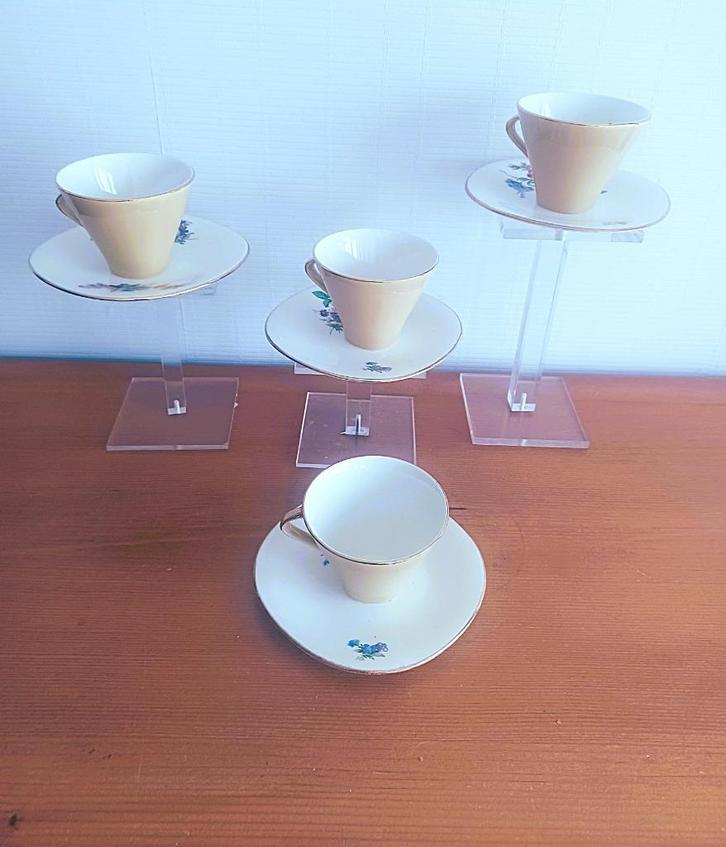 Bloemen van Saksen Boch La Louvière, Antiek en Kunst, Antiek | Servies los, Ophalen of Verzenden