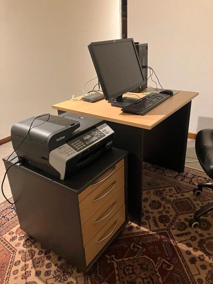 computertafel, Huis en Inrichting, Bureaus, Gebruikt, Bureau, Ophalen