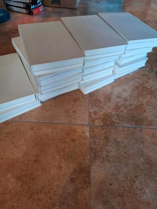 Set van 17 lege witte VHS-boxen — retro/collection/r, Cd's en Dvd's, VHS | Film, Zo goed als nieuw, Ophalen of Verzenden