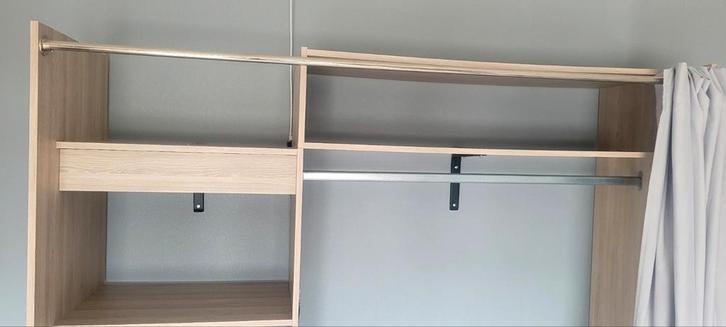 Uitschuifbare dressing, Huis en Inrichting, Kasten | Kleerkasten, Ophalen