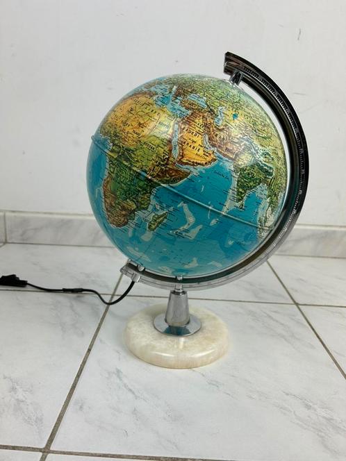 Vintage jaren 80 wereldbol globe onyx voet, Huis en Inrichting, Woonaccessoires | Wereldbollen, Gebruikt, Verlicht, Ophalen of Verzenden