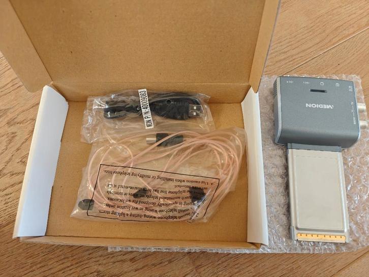 Tuner TV Medion 7134 — neuf/jamais utilisé, Informatique & Logiciels, Cartes vidéo, Neuf, Autres chipsets, Autres types, Autres types