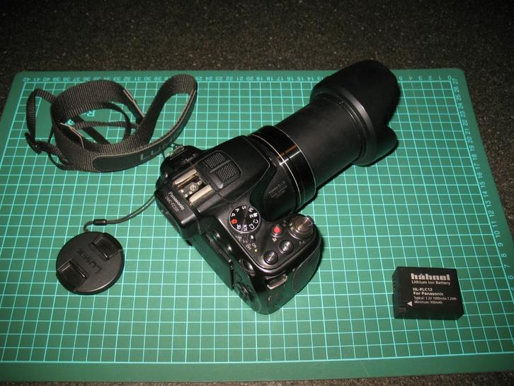 Panasonic FZ200, TV, Hi-fi & Vidéo, Appareils photo numériques, Utilisé, Compact, Autres Marques, 8 fois ou plus, Enlèvement ou Envoi