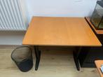 Kleine bureau /tafel 80x60, Ophalen, Zo goed als nieuw, Bureau
