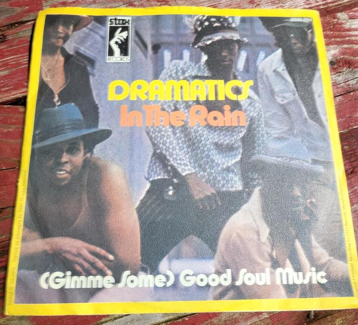 Les dramatiques sous la pluie 1972
Voici les assiettes, CD & DVD, Vinyles Singles, Single, Enlèvement ou Envoi