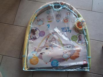 Penguin speelmat beschikbaar voor biedingen