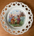 2 bordjes, Ophalen of Verzenden