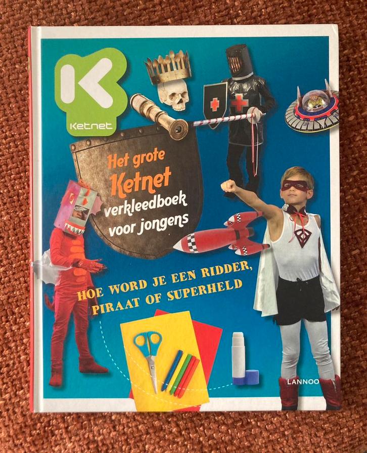 Het grote Ketnet verkleedboek voor jongens, Hobby en Vrije tijd, Kostuums, Theaterbenodigdheden en LARP, Nieuw, Ophalen of Verzenden