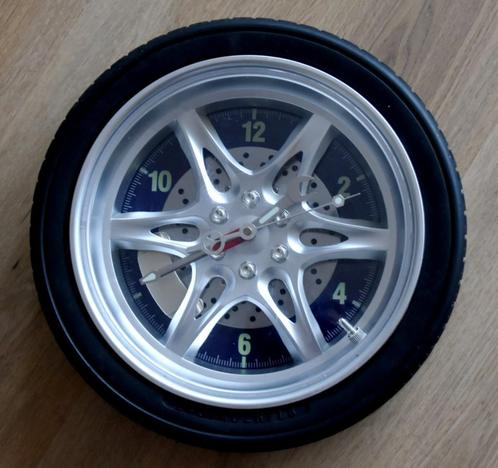 Autoband wandklok, Verzamelen, Automerken, Motoren en Formule 1, Zo goed als nieuw, Auto's, Ophalen