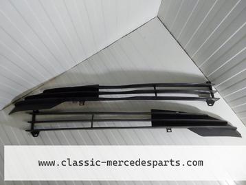 Bumperroosters / radiateurgrille Mercedes SL-Klasse R107 C10 beschikbaar voor biedingen