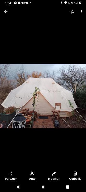 Tent/yurt