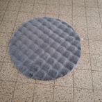 Tapis gris, Antiquités & Art