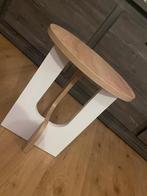 table d'appoint, Rond, Zo goed als nieuw, Hout, Ophalen
