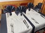 8 + 1 Horeca tafels inclusief tafellinnen, Zakelijke goederen, Ophalen, Gebruikt, Meubilair