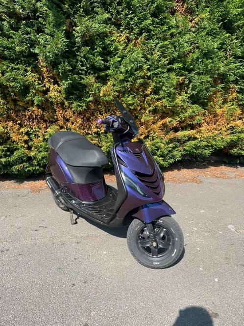 Zip 4takt a klasse met ab knop, Fietsen en Brommers, Scooters | Piaggio, Zo goed als nieuw, Zip, Klasse A (25 km/u), Benzine, Ophalen