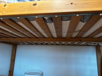 Mezzanine en bois - matelas et sur matelas beschikbaar voor biedingen