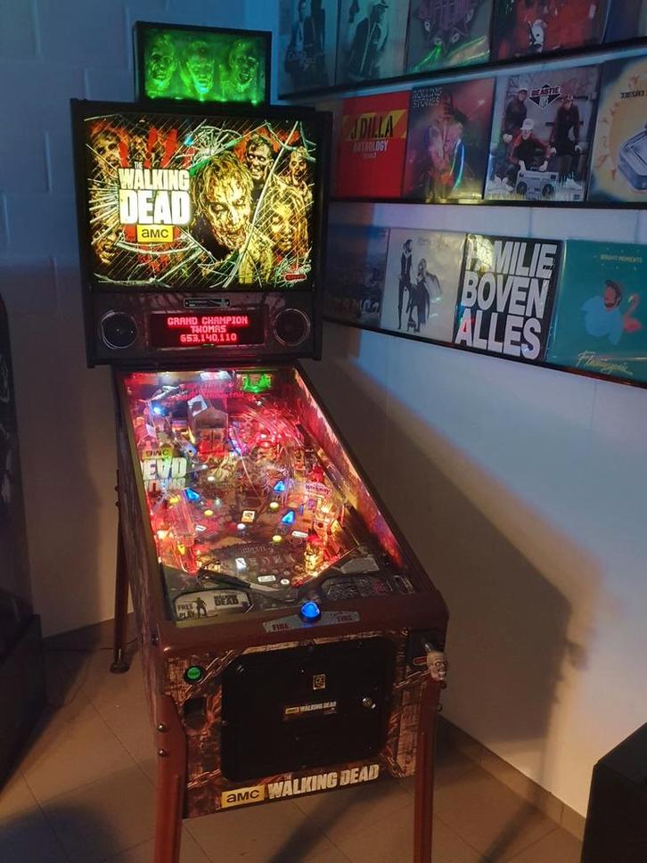 The Walking Dead LE, Verzamelen, Automaten | Flipperkasten, Zo goed als nieuw, Dot-matrix, Flipperkast, Stern, Ophalen