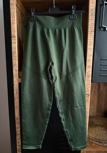 Scrunch sport legging maat 2XL beschikbaar voor biedingen