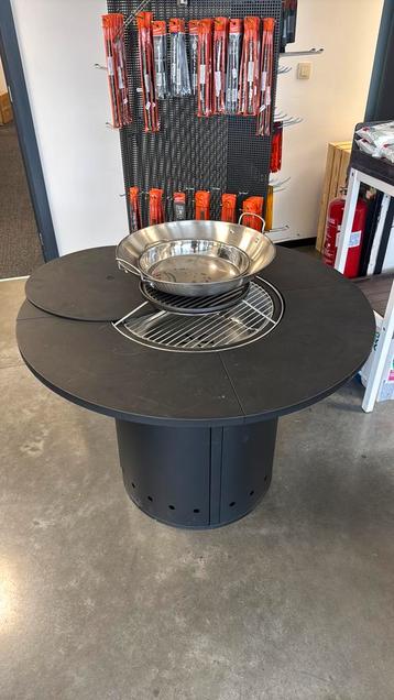 Zit bbq beschikbaar voor biedingen