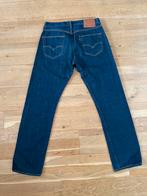 Jeans Levis 501 taille 32-32, Vêtements | Hommes, Jeans, Comme neuf