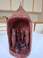 Houten kerststal afkomstig uit Zaire, Diversen, Kerst, Ophalen of Verzenden, Zo goed als nieuw