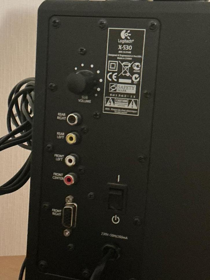 Logitech 5.1 luidsprekersysteem, Computers en Software, Pc speakers, Zo goed als nieuw, Audiokanaal 5.1, Ophalen