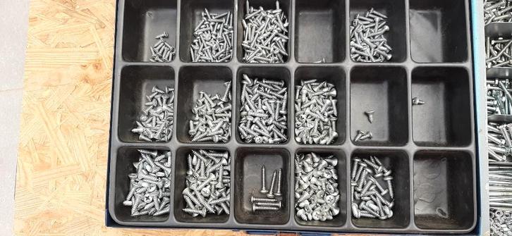 Vijzen schroeven assortiment koffer BERNER, Doe-het-zelf en Bouw, IJzerwaren en Bevestigingsmiddelen, Gebruikt, Schroeven, Ophalen of Verzenden