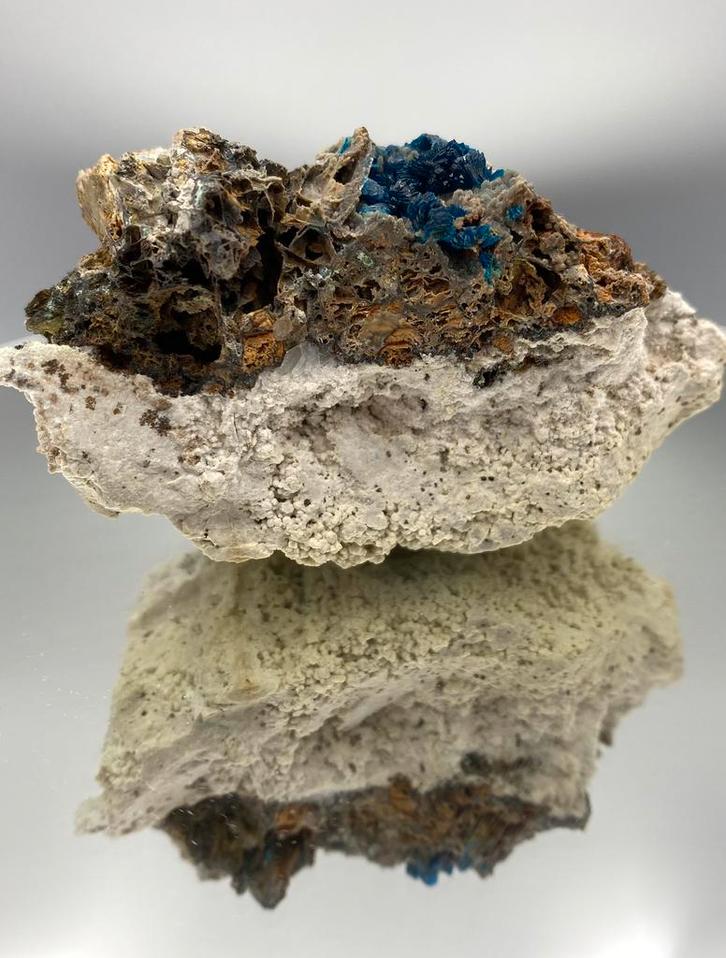 Veszelyite (China), Verzamelen, Mineralen en Fossielen, Ophalen
