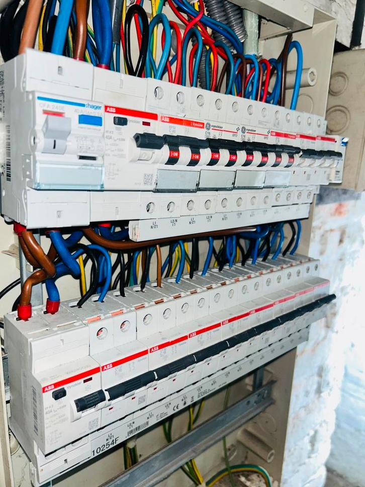 Électricien mise en conformité, Services & Professionnels, Électriciens