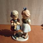 Hummel  knitting lesson ....nr 256, Verzamelen, Ophalen, Hummel