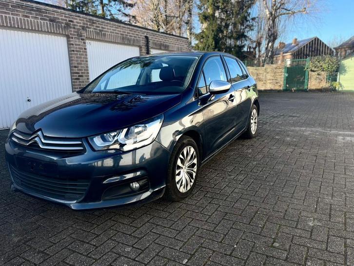 Citroën c4 puretech 110 SELECTION, Auto's, Citroën, Particulier, C4, Bluetooth, Benzine, Euro 6, 5 deurs, Zwart, Ophalen
