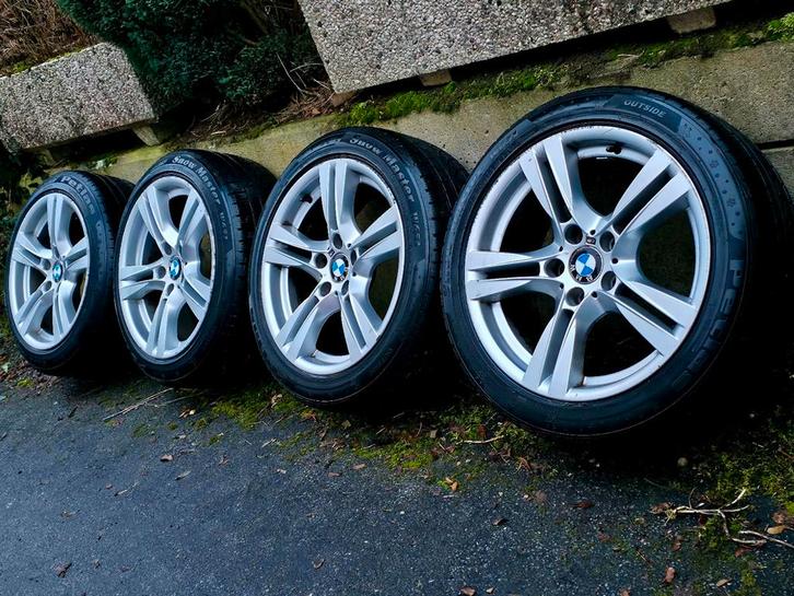 Jantes BMW ///M Original 18 pouces avec 4 bon pneus hiver, Autos : Pièces & Accessoires, Pneus & Jantes, Pneus et Jantes, Pneus hiver