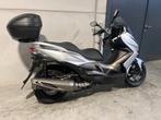 Kawasaki J300 luxescooter met topcase (bj 2015), Motoren, Scooter, 300 cc, Bedrijf, 12 t/m 35 kW