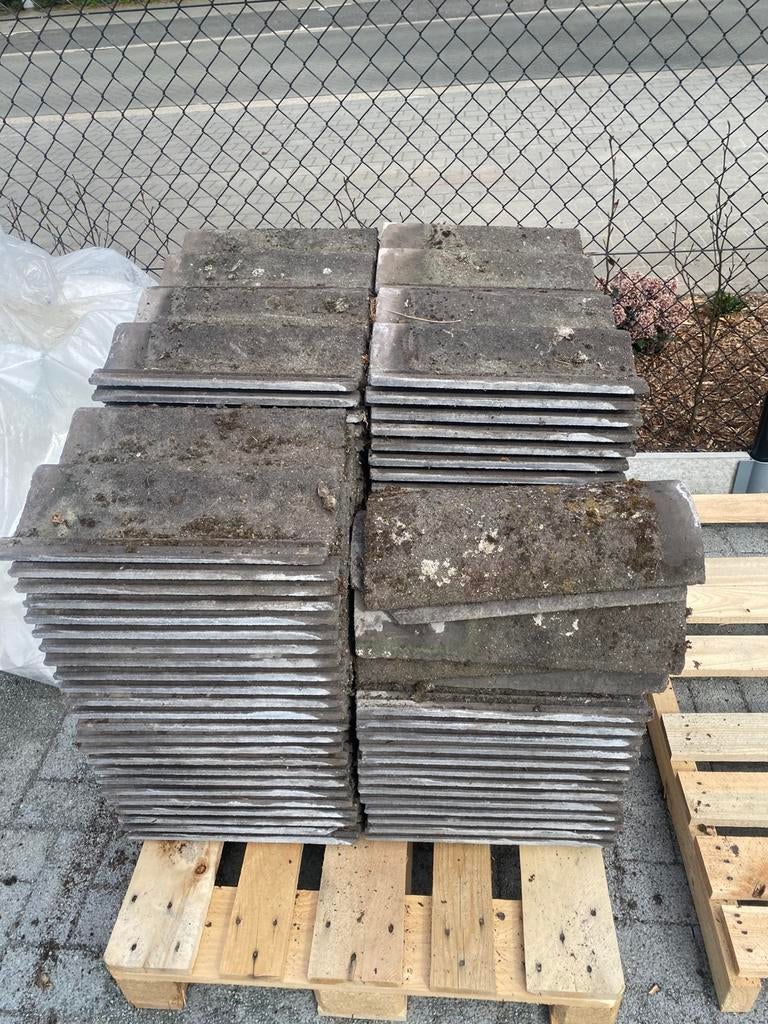 Gratis: Dakpannen beton sneldek +/- 130 stuks, Enlèvement, Gris, Tuiles