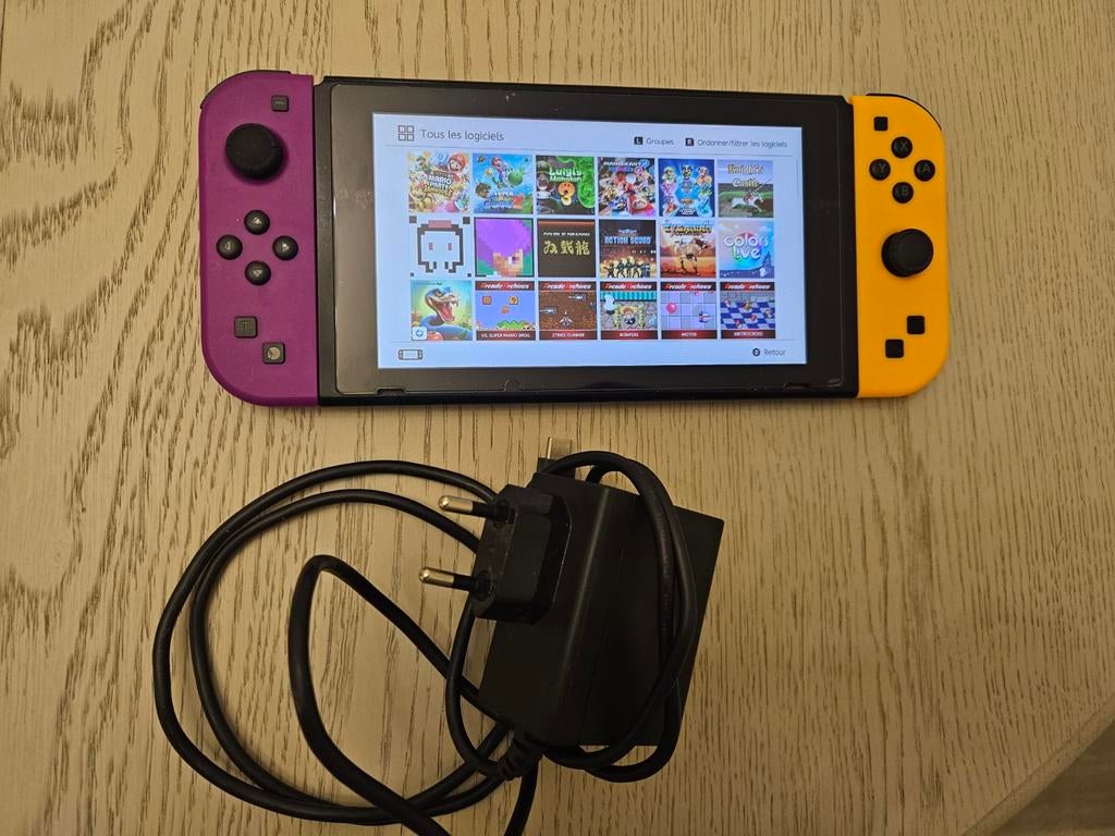 Nintendo switch avec plusieures jeux, Consoles de jeu & Jeux vidéo, Consoles de jeu | Nintendo Switch, Enlèvement ou Envoi