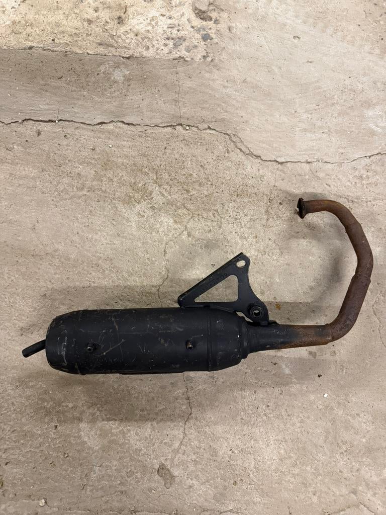 Mbk booster orgineel uitlaat, Vélos & Vélomoteurs, Pièces de cyclomoteur | Scooters, Enlèvement ou Envoi