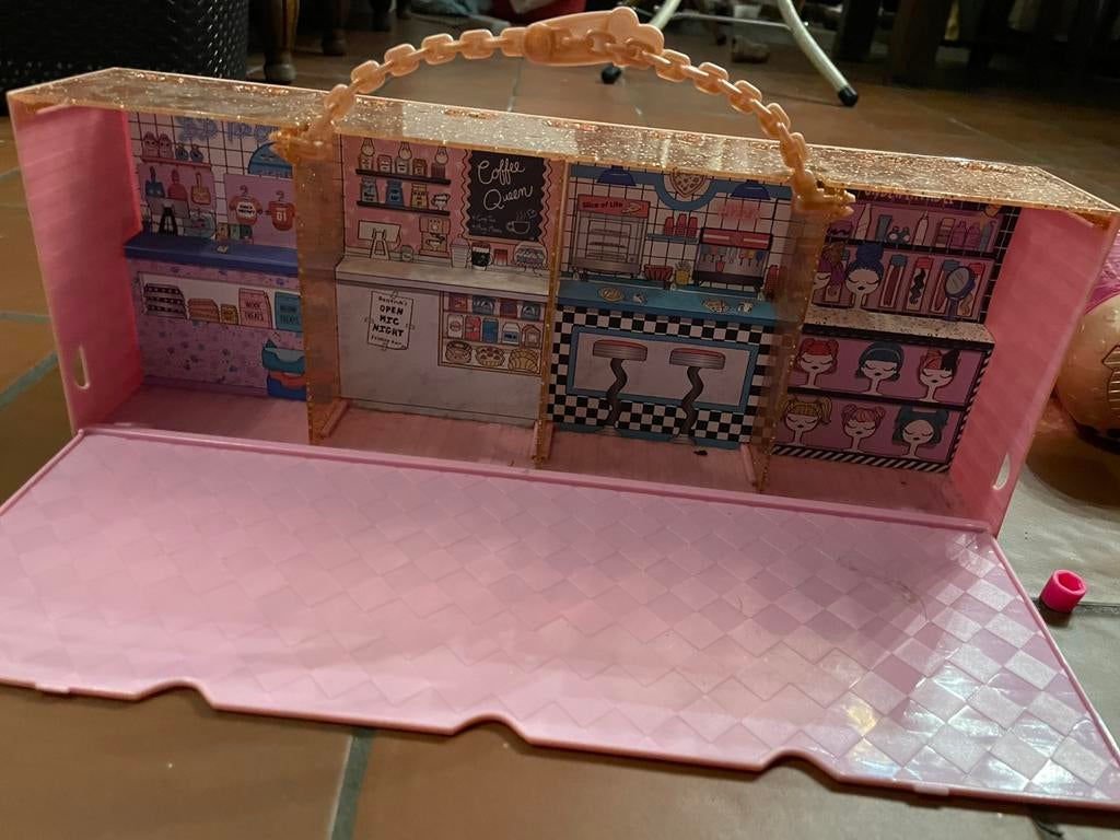 Lol huis, Ophalen, Zo goed als nieuw