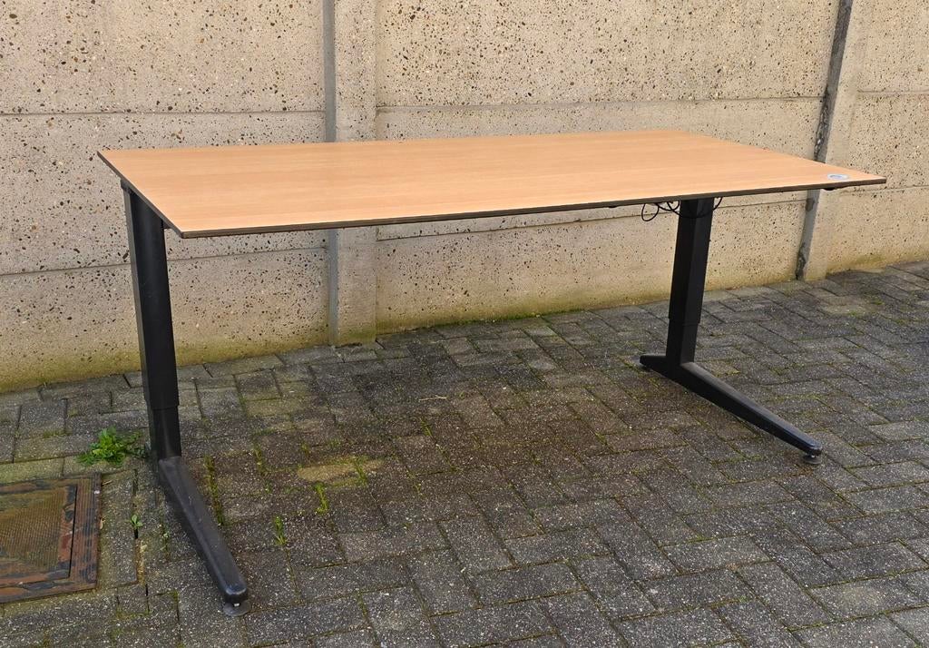 Elektrisch verstelbaar bureau (160x80 cm) hoogte 62-85cm, Ophalen, Elektrisch