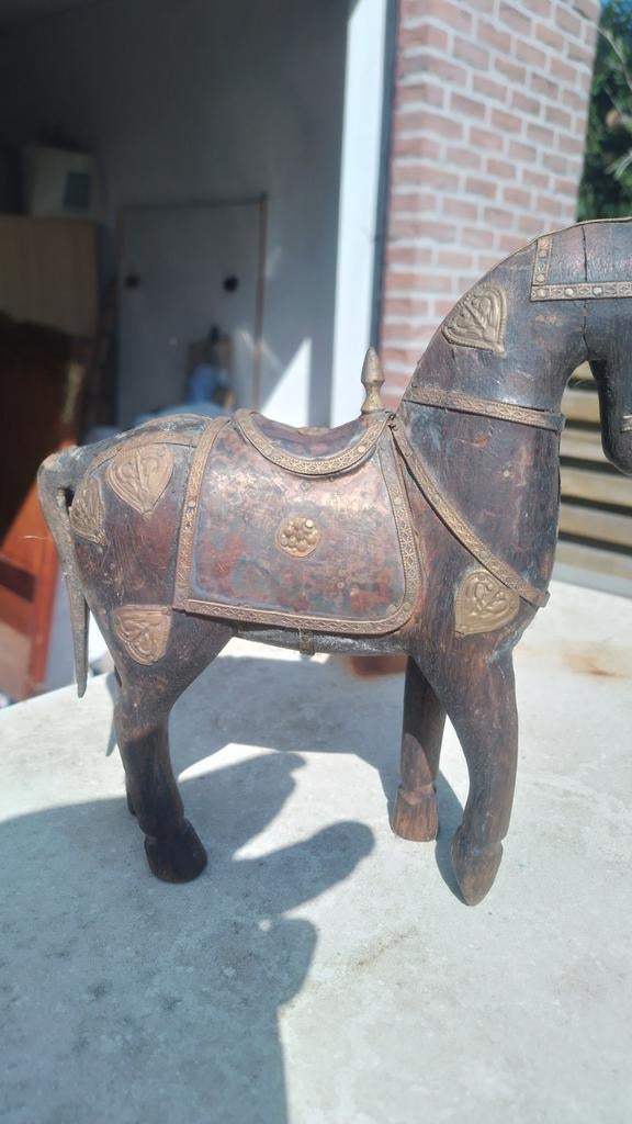Houten paard, Ophalen