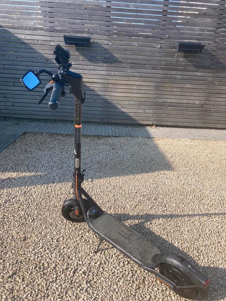 Trottinette électrique Ninebot F2 Pro E/ chargeur et facture, Vélos & Vélomoteurs, Trottinettes, Utilisé, Enlèvement