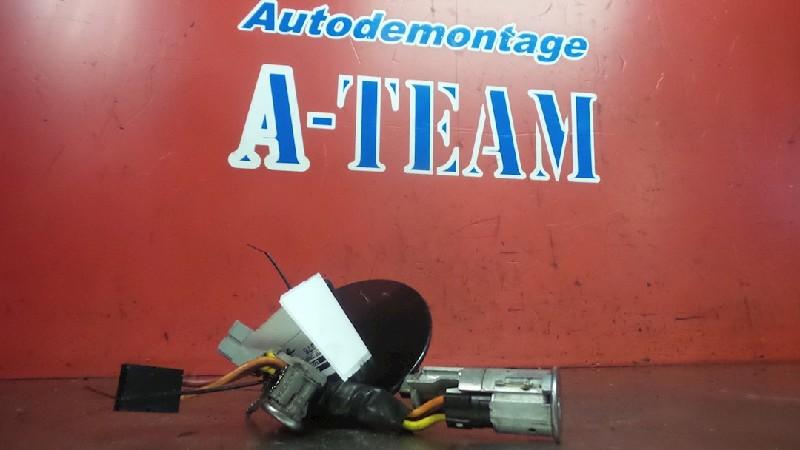 ENSEMBLE DE VERROU ET CYLINDRE DE PORTES Renault, Utilisé, Renault