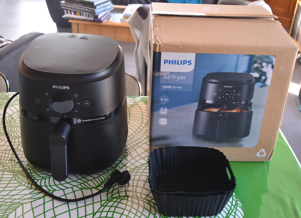 Airfryer Philips Série 2000 4,2L, Electroménager, Friteuses à air, Enlèvement ou Envoi, Neuf, Friteuse à air, Moins de 750 grammes