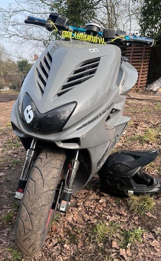 Aerox B klasse, Vélos & Vélomoteurs, Scooters | Yamaha, Comme neuf, Aerox, Enlèvement