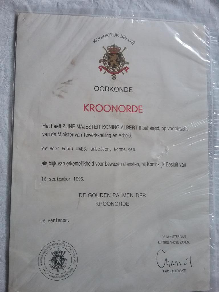 Oorkonde Gouden palmen der Kroonorde 1996, Ophalen of Verzenden, Overige materialen